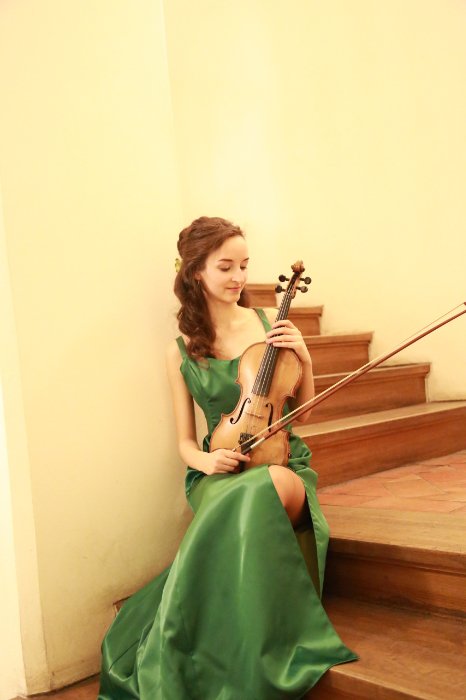 sitting poses woman and violin